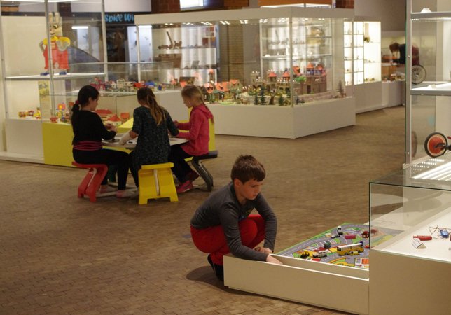 Spielwelten - Kinder erkunden die Ausstellung